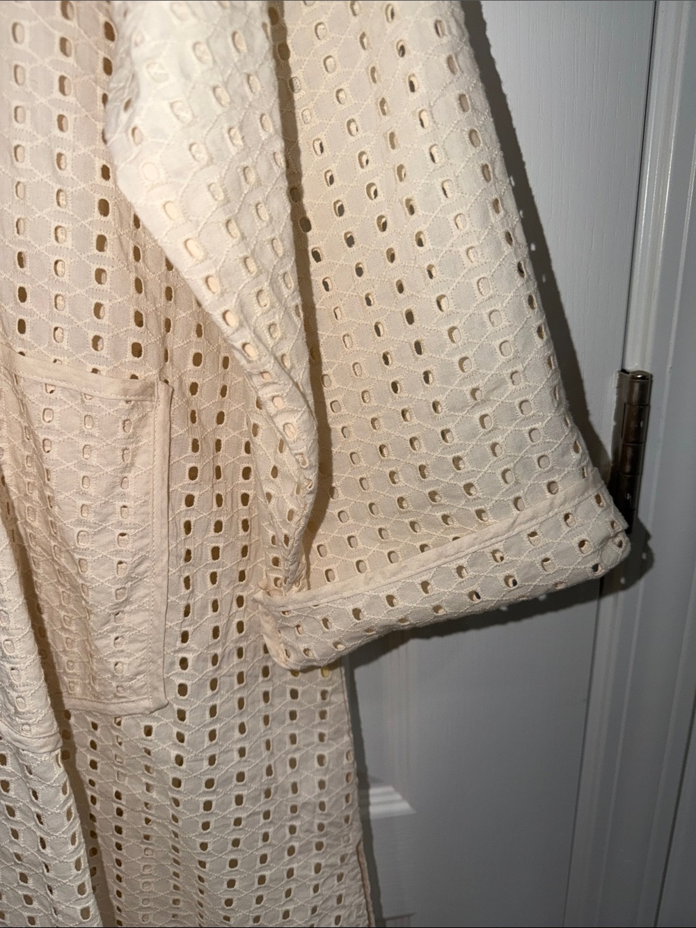 By Anthropologie Collared Eyelet Duster jacket in a cream Resortwear one size - Picture 5 of 9